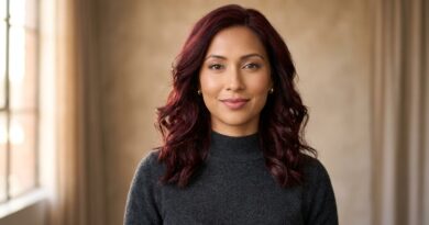20 Gorgeous Burgundy Hair Color Ideas Plum Dark Red Dimension Glow