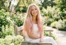 17 Trendy Dip Dye Hairstyles Bold Tips Two Tone Playful Colorful