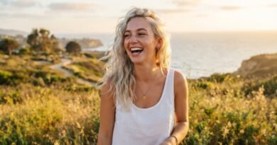 Platinum Blonde Is Making a Full Comeback for Summer 2026
